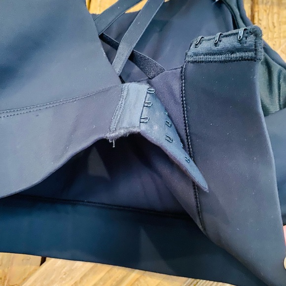 NEW Rockwear Black Milos High Impact Sports Bra 16 - Picture 12 of 12